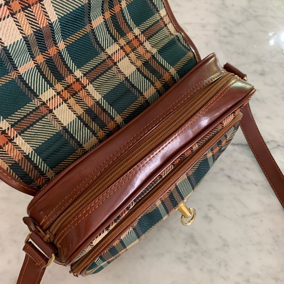 D Collection vintage plaid & vinyl purse with adjustable strap rich colour - Picture 5 of 13